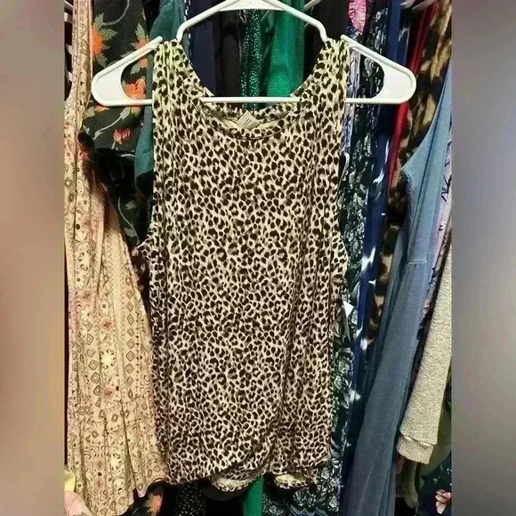 Old Navy Dresses & Skirts - Old Navy Leopard Swing Dress